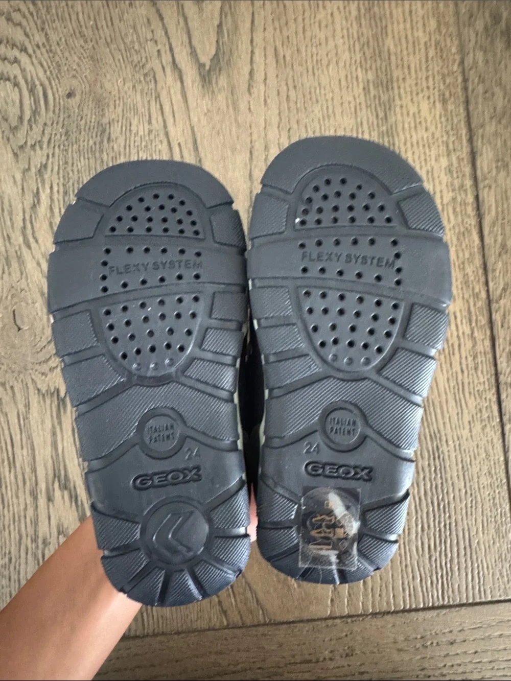 Geox Boys Navy and Light Blue Velcro Sneakers Size 8